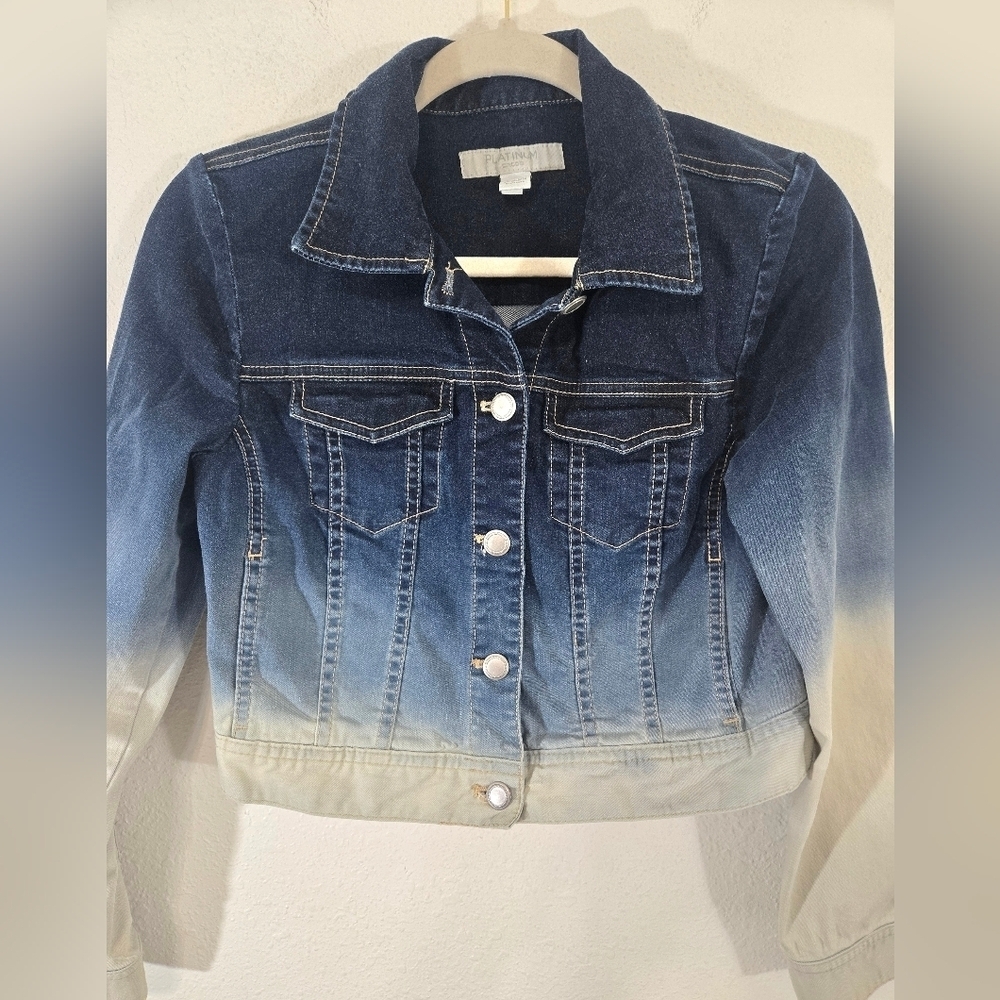 Chico's Platinum Denim Blue Ombre Cropped Soft Stretch Jacket Boho Hippie, 0 (S)